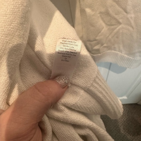 ATHLETA Sweater Womens Medium Cream Silk Blend Highland Crossback OpenBack Shirt - Picture 5 of 6